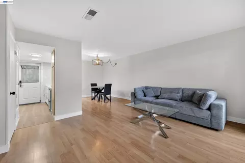 Living - 5497 Roundtree Dr #D, Concord, CA 94521 photo 4 of 6