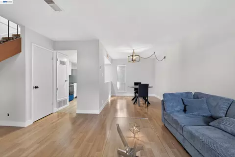 Living - 5497 Roundtree Dr #D, Concord, CA 94521 photo 5 of 6