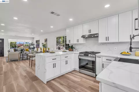 4708 Portola Dr, Fremont, CA 94536