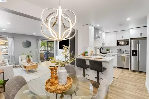 5025 Valley Crest Dr #147, Concord, CA 94521