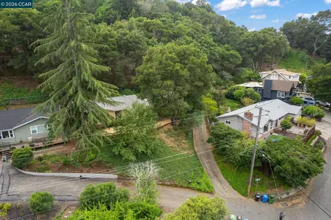 6 Lucille Way, Orinda, CA 94563