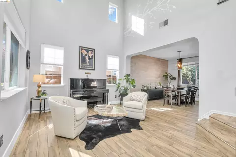 2037 Newton Dr, Brentwood, CA 94513