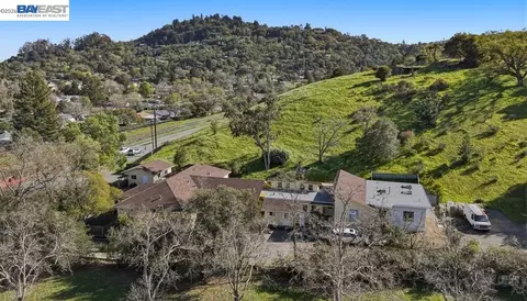 179 Los Ranchitos Rd, San Rafael, CA 94903