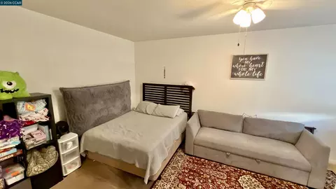 Bedroom - 5593 Edgeview Dr, Discovery Bay, CA 94505 photo 4 of 4