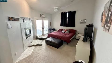 Bedroom - 5593 Edgeview Dr, Discovery Bay, CA 94505 photo 2 of 4
