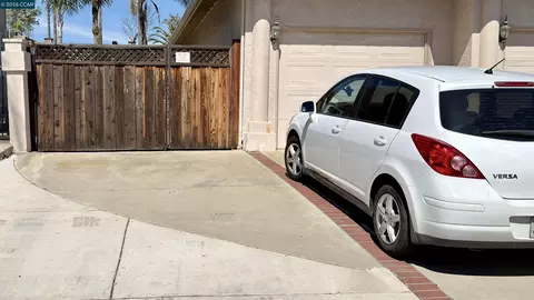 Exterior - 5593 Edgeview Dr, Discovery Bay, CA 94505 photo 11 of 12