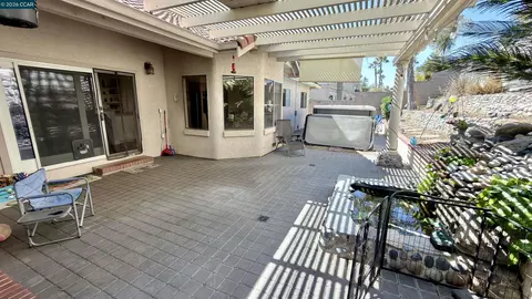 Exterior - 5593 Edgeview Dr, Discovery Bay, CA 94505 photo 3 of 12
