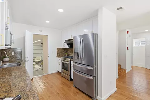 Kitchen - 8318 Mulberry Pl, Dublin, CA 94568 photo 2 of 4