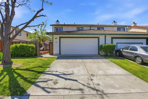 Exterior - 8318 Mulberry Pl, Dublin, CA 94568 photo 2 of 6