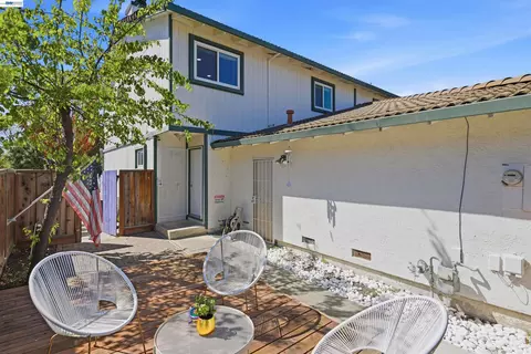 Exterior - 8318 Mulberry Pl, Dublin, CA 94568 photo 4 of 6
