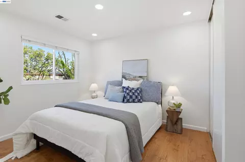 Bedroom - 8318 Mulberry Pl, Dublin, CA 94568 photo 6 of 9