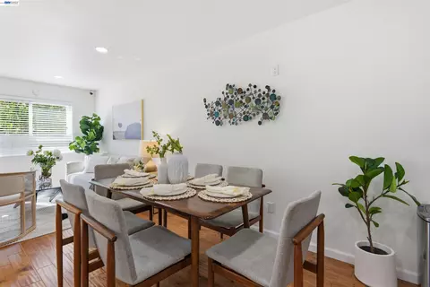 Dining - 8318 Mulberry Pl, Dublin, CA 94568 photo 2 of 2