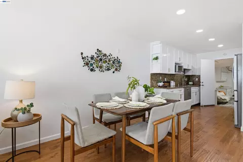 Dining - 8318 Mulberry Pl, Dublin, CA 94568 photo 1 of 2