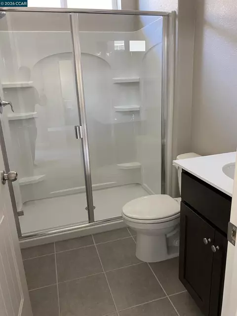 Bath - 4805 Dolce Ct, Fairfield, CA 94534 photo 6 of 6