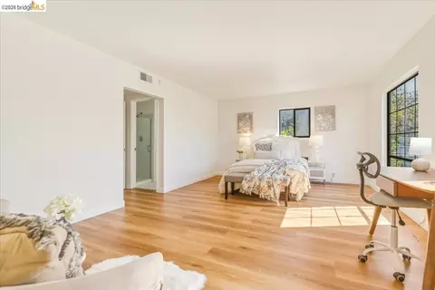 Bedroom - 1408 Henry St, Berkeley, CA 94709 photo 3 of 5