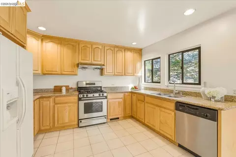 Kitchen - 1408 Henry St, Berkeley, CA 94709 photo 2 of 3