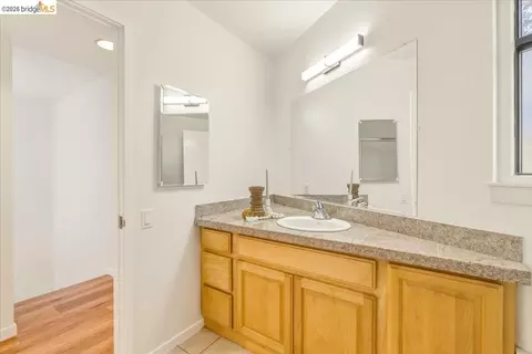 Bath - 1408 Henry St, Berkeley, CA 94709 photo 3 of 3