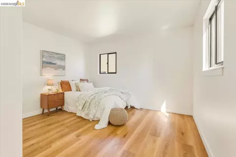Bedroom - 1408 Henry St, Berkeley, CA 94709 photo 4 of 5