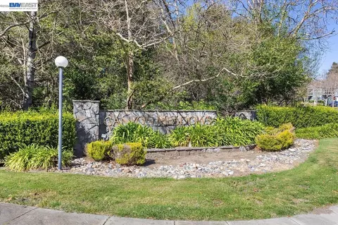 8040 Mountain View Dr #C, Pleasanton, CA 94588