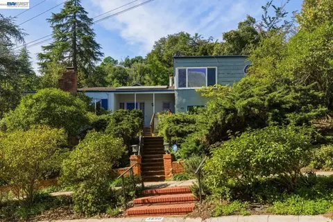 3890 Serrano St, Martinez, CA 94553