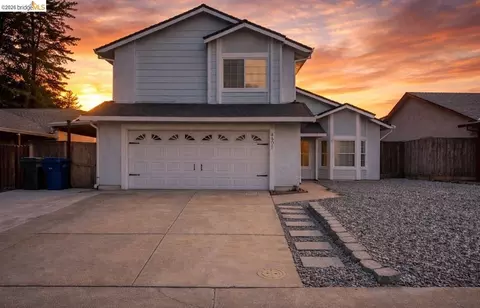 4805 Clarity Ct, Sacramento, CA 95842