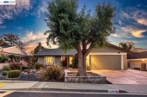 1237 Concord St, Pleasanton, CA 94566 photo 1