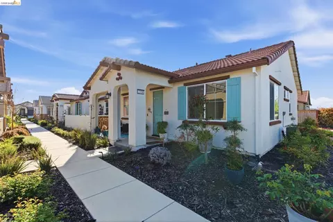 2318 Rustic Oak Ln, Rio Vista, CA 94571