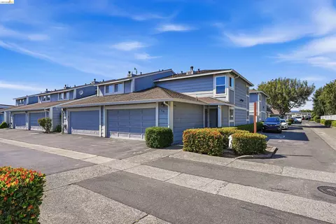 749 Woodgate Pl, San Leandro, CA 94579