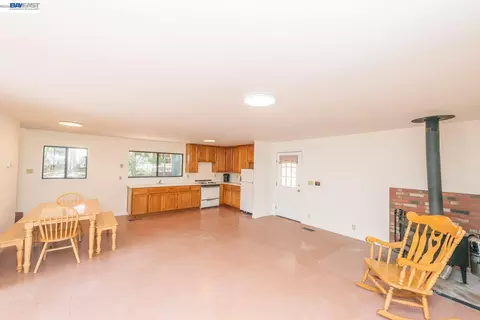 Living - 121 Mountain Aire Ln, Trinity Center, CA 96091 photo 7 of 9