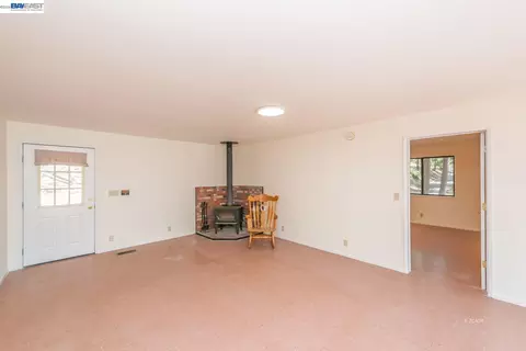 Living - 121 Mountain Aire Ln, Trinity Center, CA 96091 photo 9 of 9