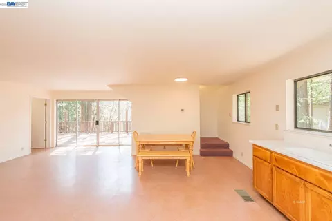 Living - 121 Mountain Aire Ln, Trinity Center, CA 96091 photo 5 of 9