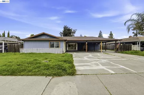 8120 Tam O Shanter Dr, Stockton, CA 95210