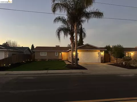 431 Montana Ave, Turlock, CA 95380