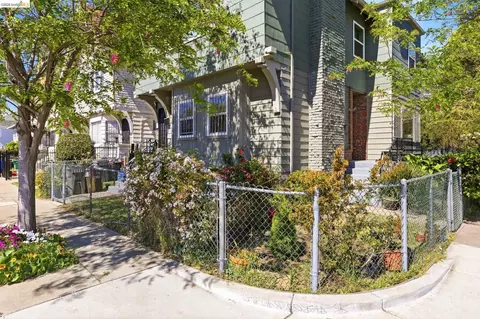 1102 10th St, Oakland, CA 94607