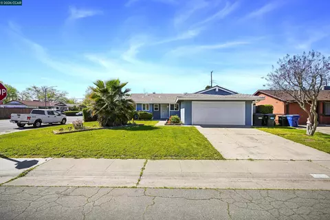 6860 Cunningham Way, Sacramento, CA 95828