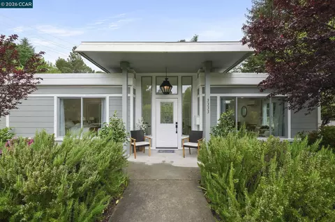 3333 Tice Creek Dr #4, Walnut Creek, CA 94595