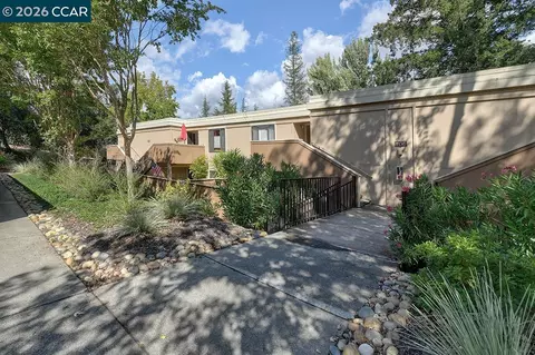 1136 Rockledge Ln #6, Walnut Creek, CA 94595