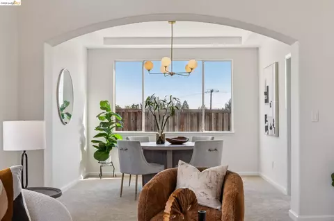 2004 Fries Ct, Martinez, CA 94553