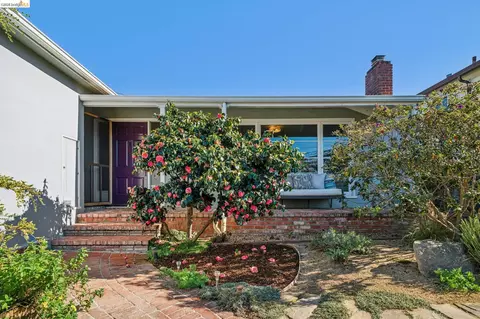 5830 Sutter Ave, Richmond, CA 94804 photo 1