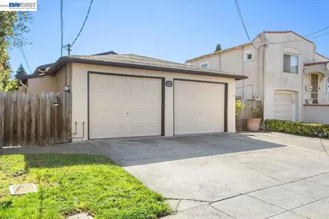 1848 Walnut St, Alameda, CA 94501 photo 1
