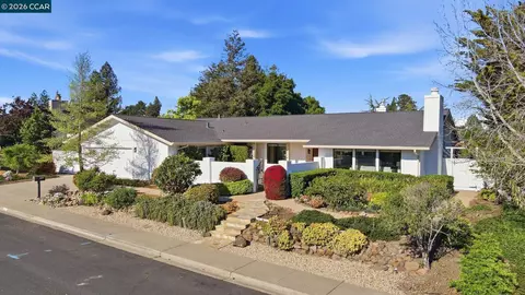 285 Claudia Ct, Moraga, CA 94556 photo 1