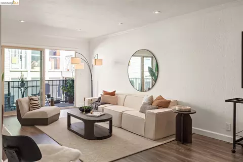 567 Oakland Ave #206, Oakland, CA 94611