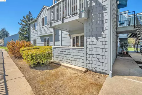 Exterior - 403 Lighthouse Dr, Vallejo, CA 94590 photo 4 of 11