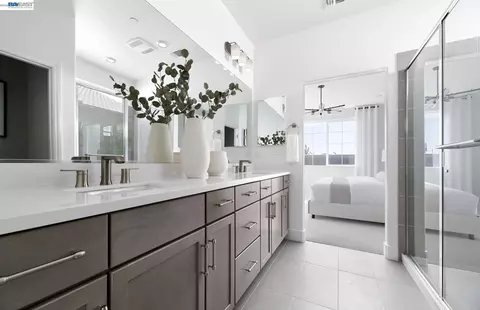 Bath - Undisclosed, Manteca, CA 95337 photo 1 of 1