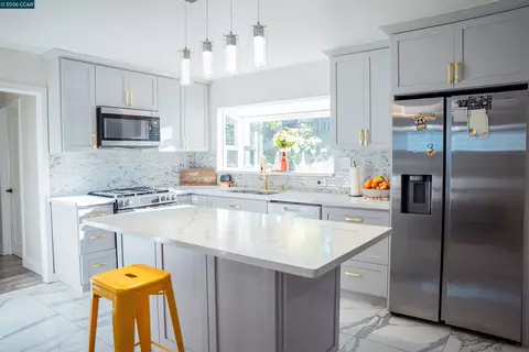 348 Valle Vista Ave, Vallejo, CA 94590