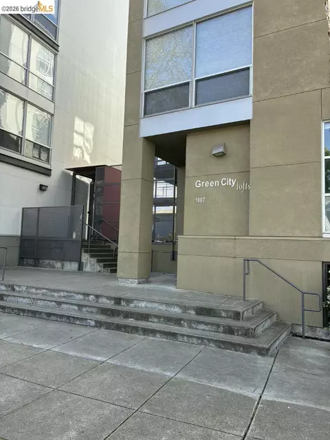 1007 41st St #513, Emeryville, CA 94608