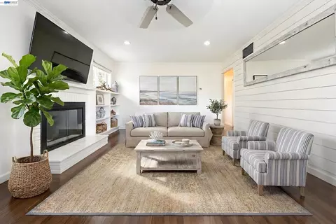 1338 Thais Ln, Hayward, CA 94544