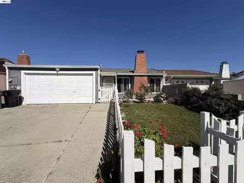 33080 Lake Mead Dr, Fremont, CA 94555