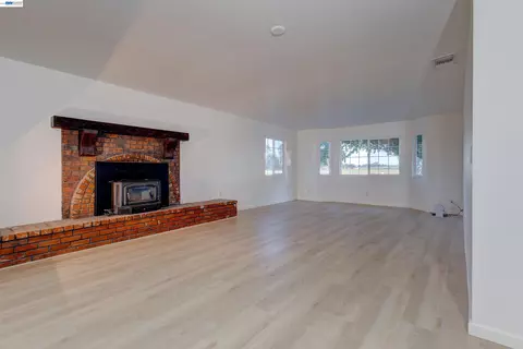 Living - 35600 Lasiandra Ln, Davis, CA 95616 photo 1 of 2
