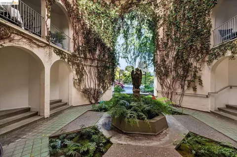 1305 Boulevard Way #303, Walnut Creek, CA 94595